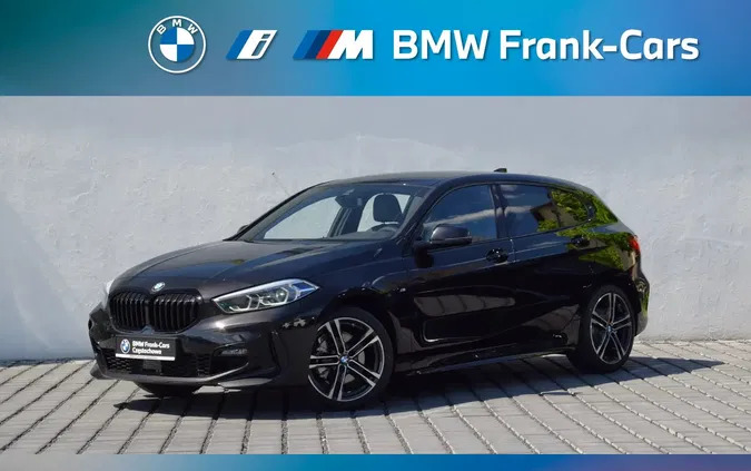 samochody osobowe BMW Seria 1 cena 144200 przebieg: 5000, rok produkcji 2023 z Chorzele